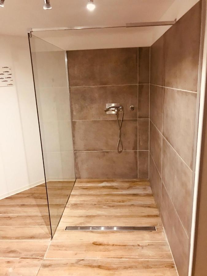 Soutterain - Wohnung Mit Senkgarten Weingarten  Exterior foto