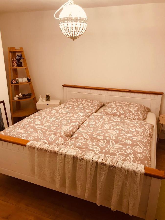 Soutterain - Wohnung Mit Senkgarten Weingarten  Exterior foto